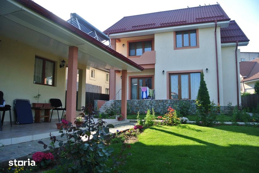 Casă cu 5 camere cu Teren 500 Mp în Steaua