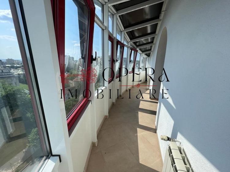 Apartament cu 3 camere decomandat, mobilat în Târgu Cucu