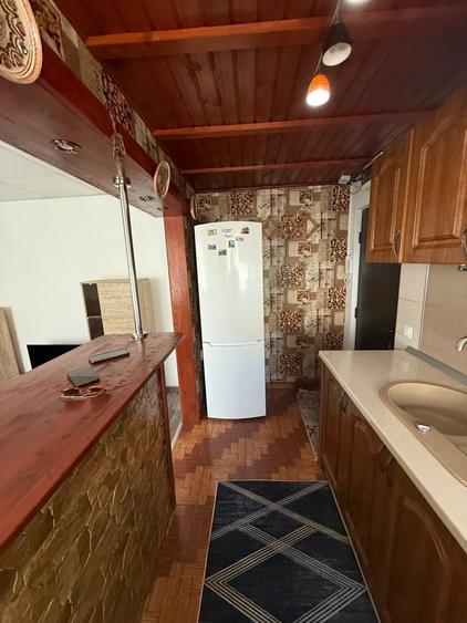 Apartament cu 2 camere decomandat în Micro 6