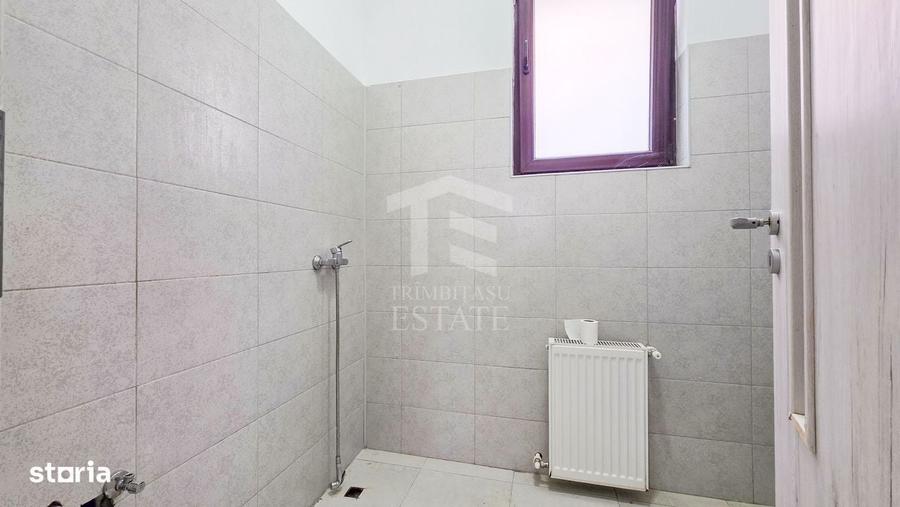 Apartament cu 3 camere decomandat în Dudu