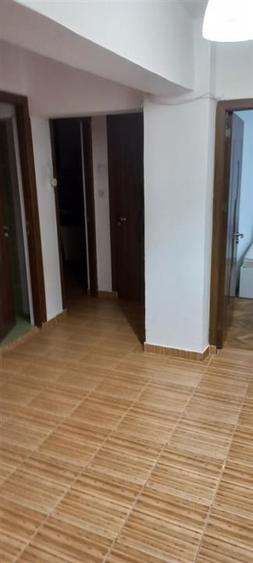 Apartament cu 3 camere decomandat, mobilat în Mihai Bravu