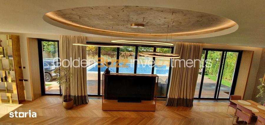 Casă cu 8 camere cu Teren 641 Mp în Central