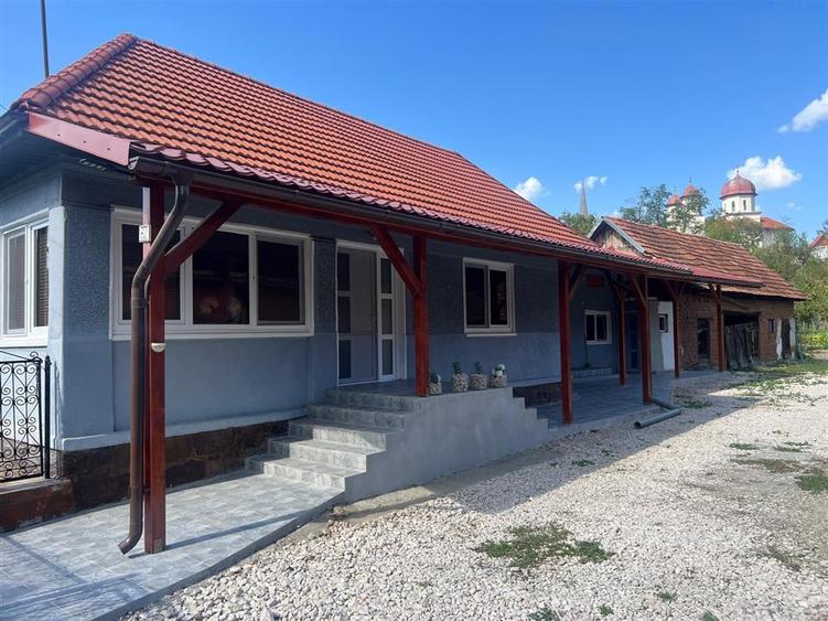 Casă cu 3 camere cu Teren 2019 Mp în Birtin