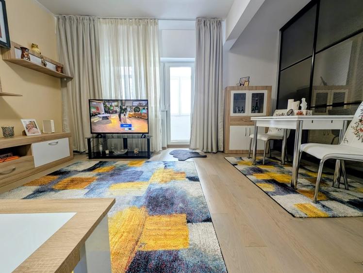 Apartament cu 2 camere decomandat în Pajura