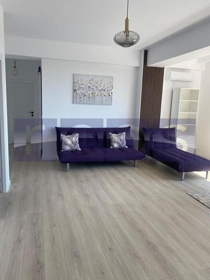 Apartament cu 3 camere decomandat, mobilat în Băneasa
