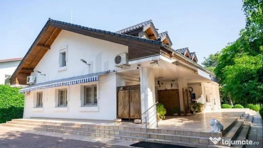 Casă cu 1 camere cu Teren 2800 Mp în Ferme
