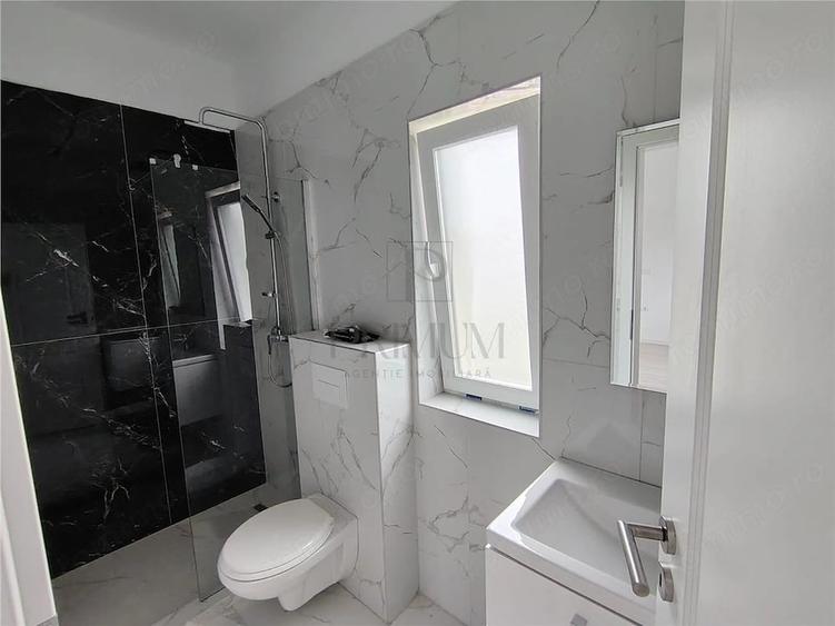 Duplex pe plan - canalizare - 4 camere - 8