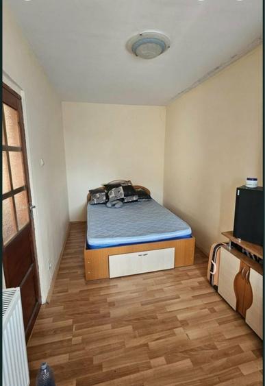 Apartament cu 2 camere nedecomandat în Micro 5