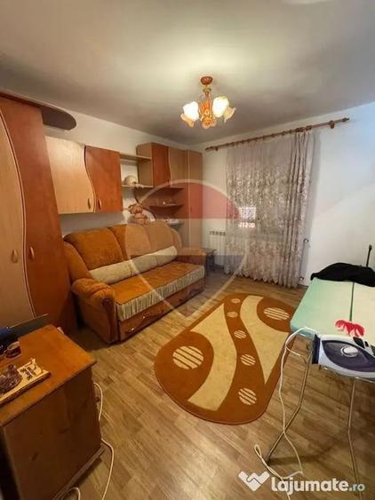 Casă cu 6 camere cu Teren 1526 Mp în Bolotești