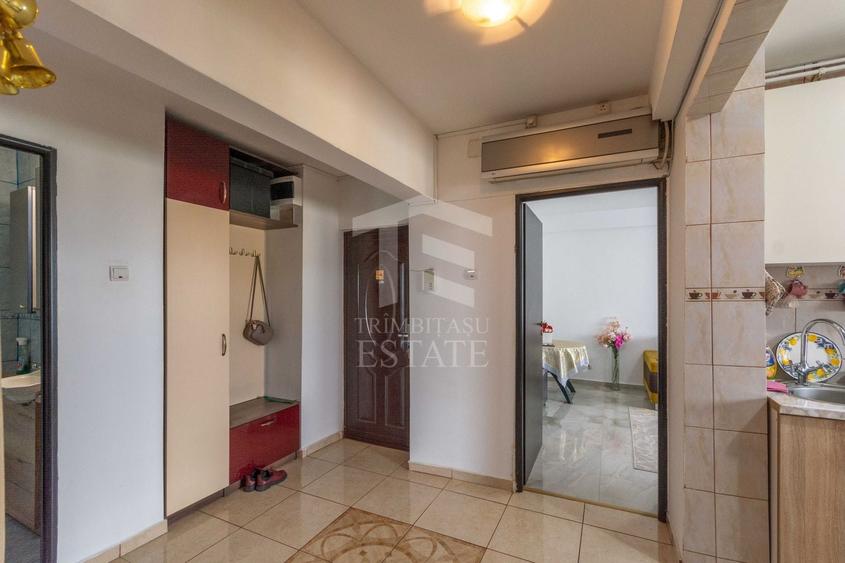 Apartament cu 4 camere decomandat, mobilat în Pantelimon