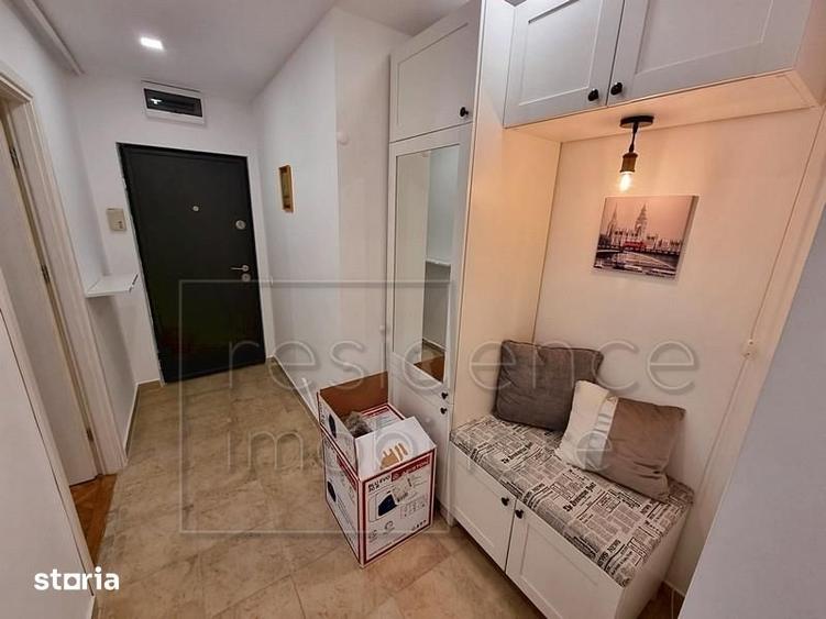 Apartament cu 3 camere semidecomandat în Grigorescu