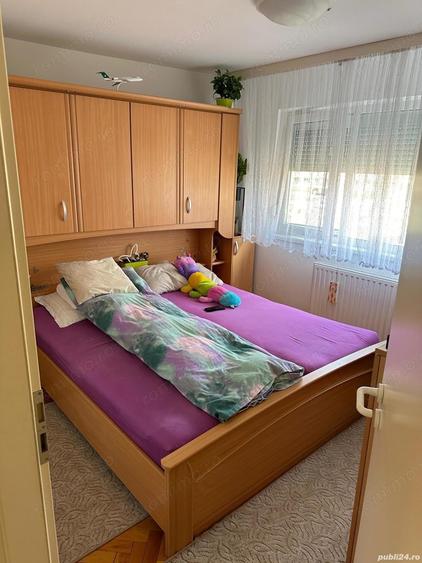 Apartament cu 4 camere decomandat în P-ța Unirii