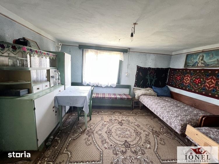 Casă cu 2 camere cu Teren 116445 Mp în Mogoș