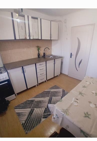 Apartament cu 2 camere decomandat în Mătăsari