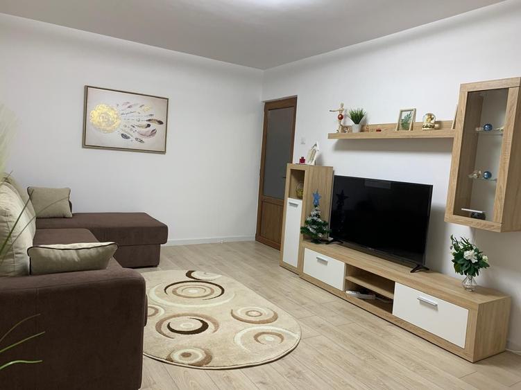Apartament cu 2 camere decomandat în Popa Șapcă