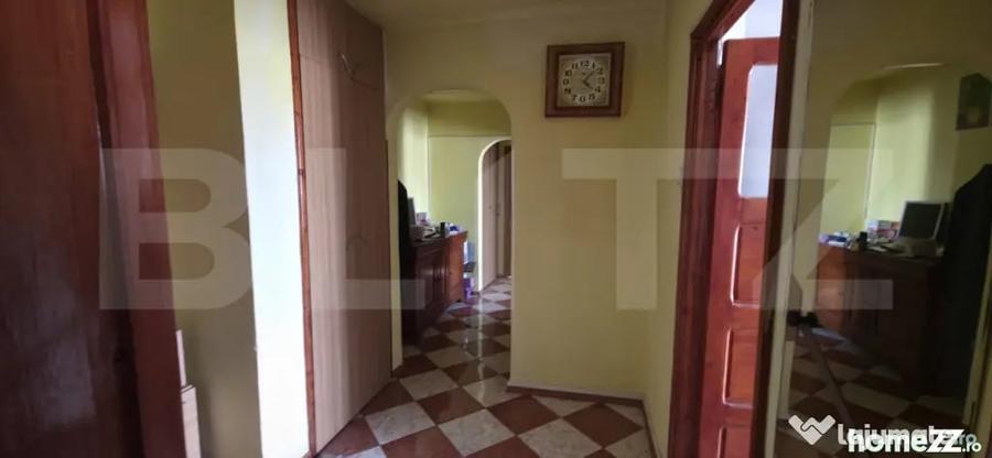 Apartament cu 3 camere decomandat în Mihai Bravu