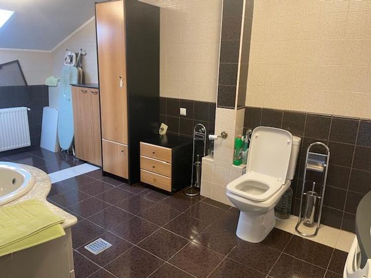 Duplex cu 7 camere cu Teren 300 Mp în Pipera