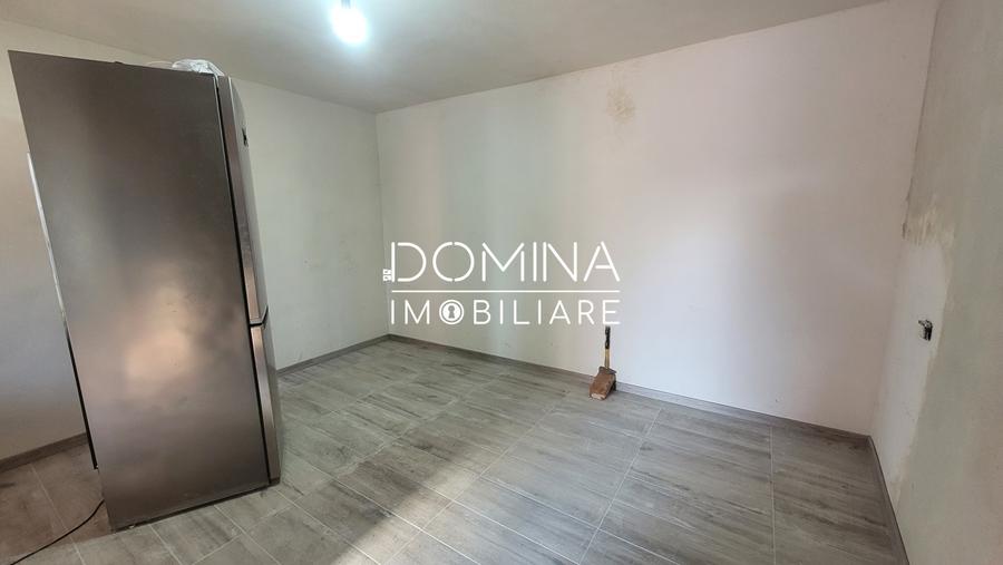 Casă individuală cu 5 camere cu Teren 2333 Mp în Arcani