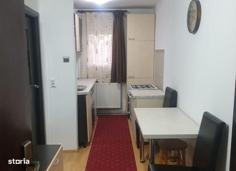 Garsonieră decomandată în Oancea