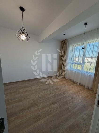 Casă cu 4 camere cu Teren 273 Mp în Balotești