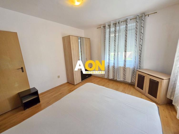 Apartament cu 4 camere decomandat, mobilat în Cetate