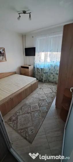 Apartament cu 2 camere semidecomandat în Casa de Cultură