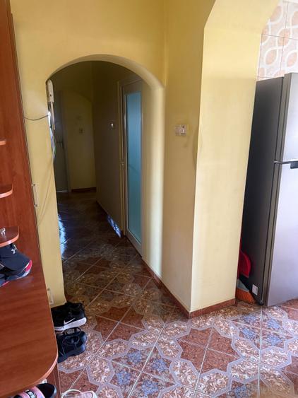 Apartament cu 3 camere decomandat în Alexandru Obregia