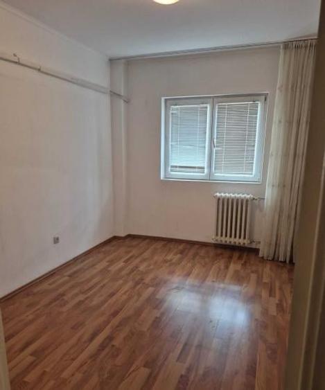 Apartament cu 3 camere decomandat în Chișinau