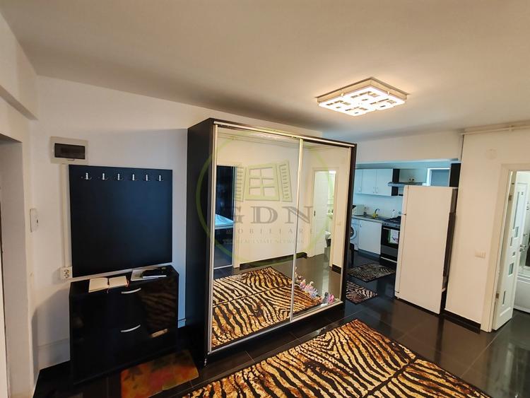 Apartament cu 3 camere decomandat, mobilat în Hipodrom 3