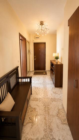 Apartament cu 4 camere decomandat în P-ța Muncii