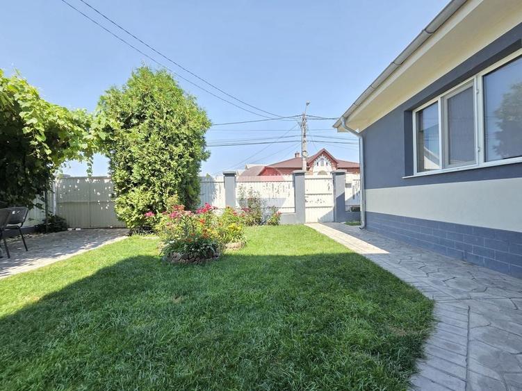 Casă cu 4 camere cu Teren 320 Mp în Central