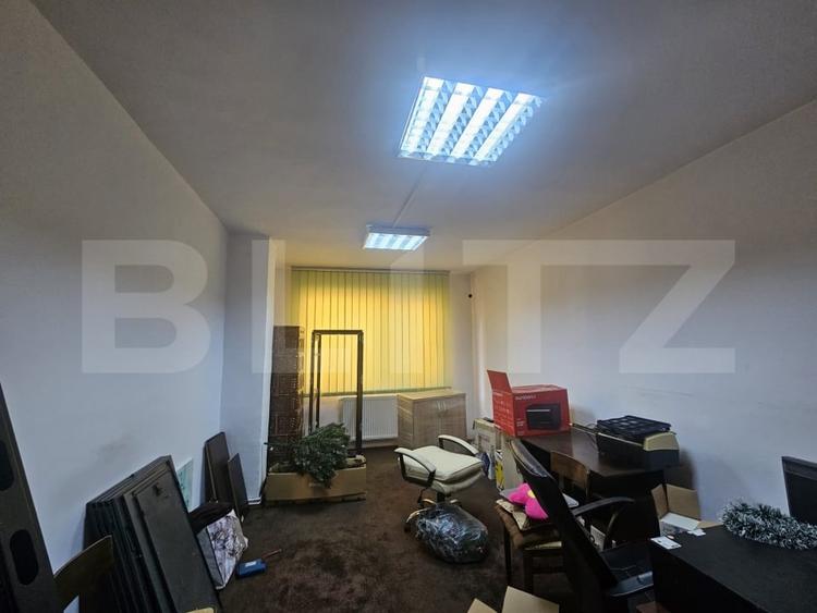 Birou, de 350 mp, în Gruia