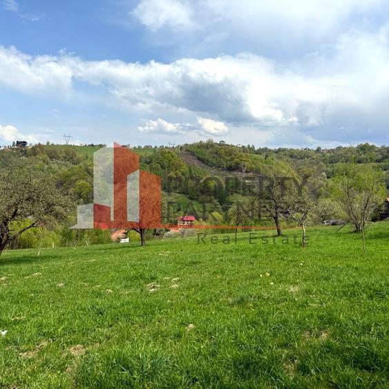 Casă individuală cu 5 camere cu Canalizare în Bran