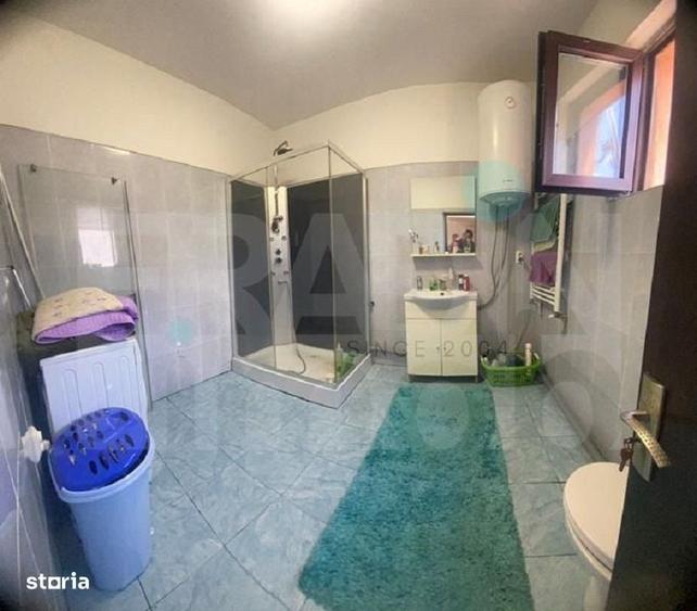 Casă cu 4 camere în Petrăchioaia