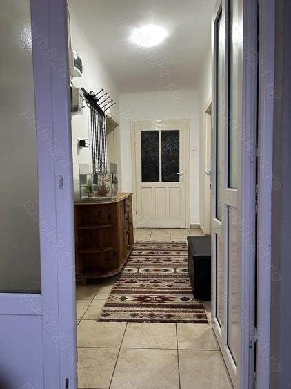 Casă cu 3 camere în Central