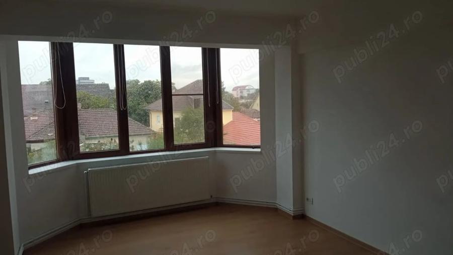 Spațiu comercial, de 250 mp, în Lipovei