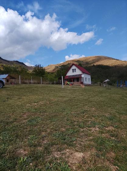 Casă cu 2 camere cu Teren 32 Mp în Central