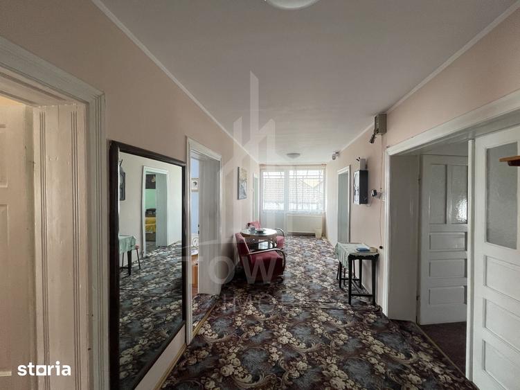 Casă cu 5 camere cu Teren 1000 Mp în Valea Aurie