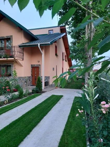 Casă individuală cu 5 camere cu Canalizare în Miroslava