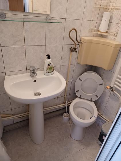Garsonieră decomandată în Central