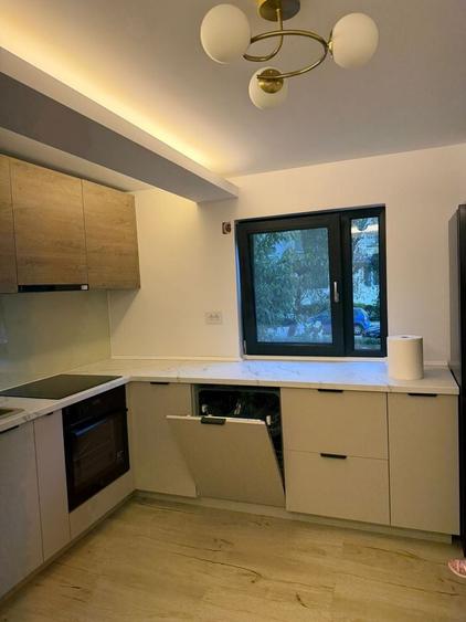 Apartament cu 2 camere decomandat în Mircea cel Bătrân