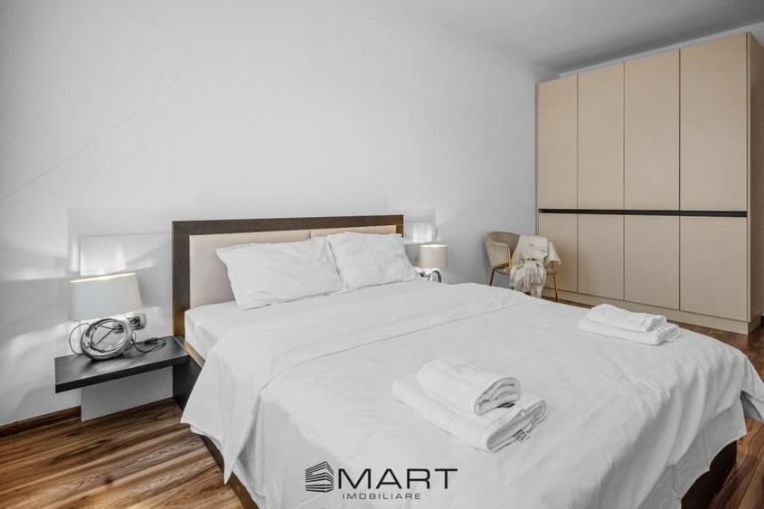 Apartament cu 4 camere decomandat în Tractorul