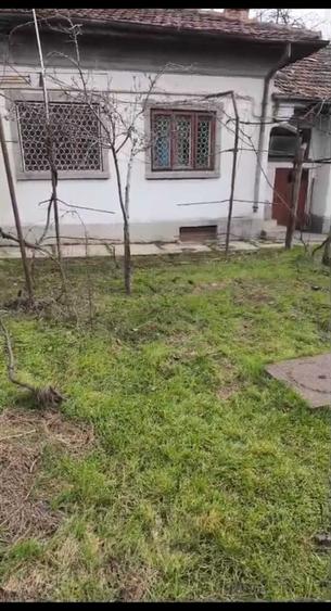 Casă cu 3 camere în Central