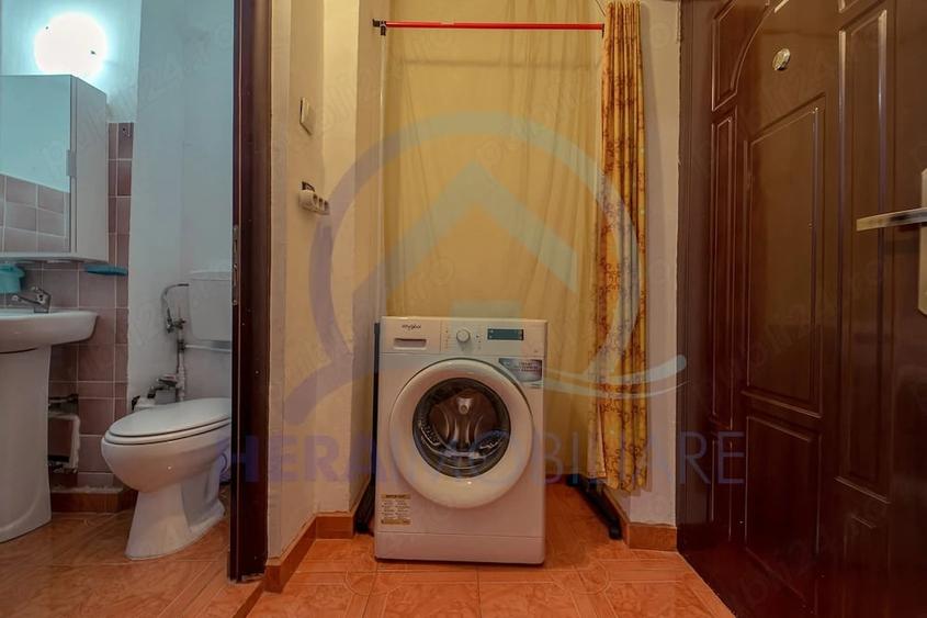 Garsonieră decomandată în Confecții