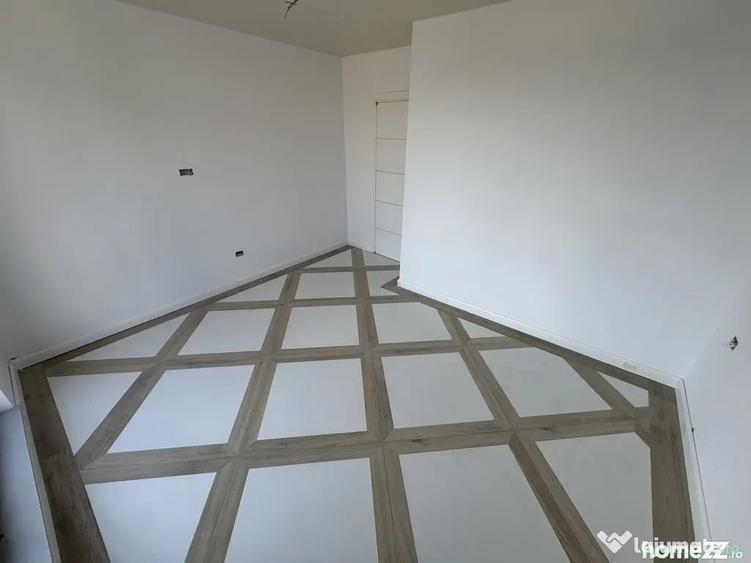 Apartament cu 2 camere decomandat în Tomis Plus