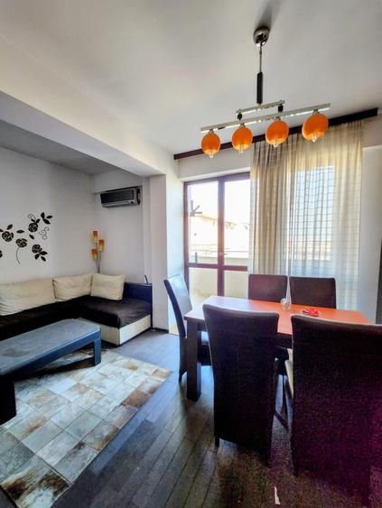 Apartament cu 3 camere decomandat, mobilat în Prelungirea Ghencea