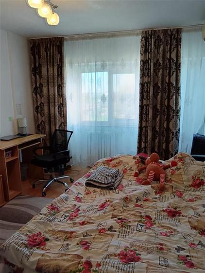Apartament cu 3 camere decomandat, mobilat în Gară