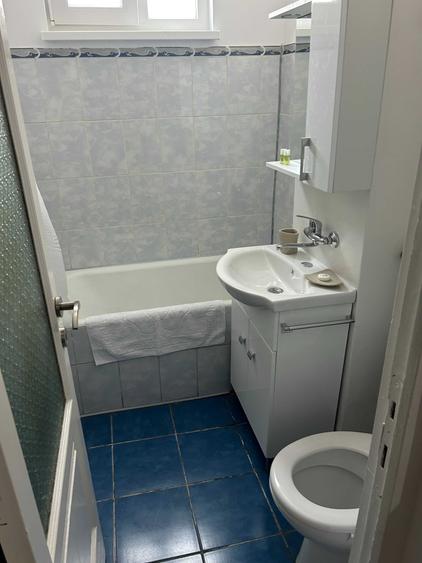 Garsonieră decomandată în Central