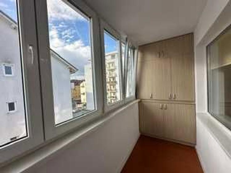 Apartament cu 2 camere decomandat în Lotrioara