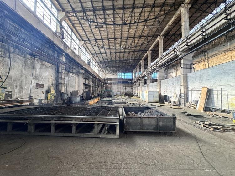 Spațiu industrial, de 3,800 mp, în Aiud